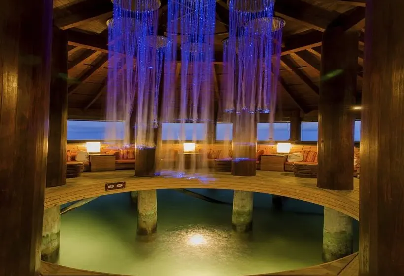 Centara Ras Fushi Resort & Spa Maldives