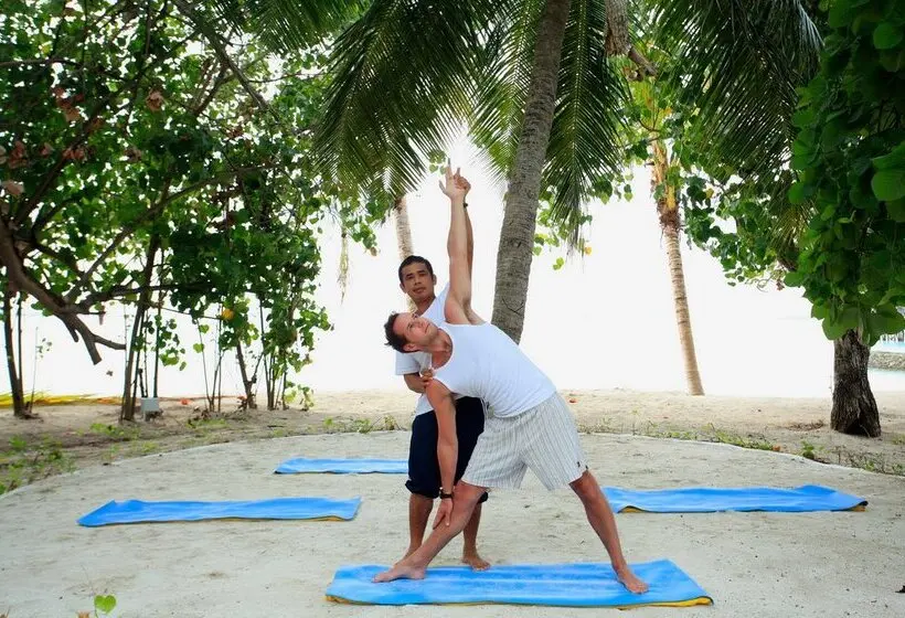Centara Ras Fushi Resort & Spa Maldives