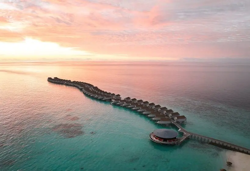 Centara Ras Fushi Resort & Spa Maldives