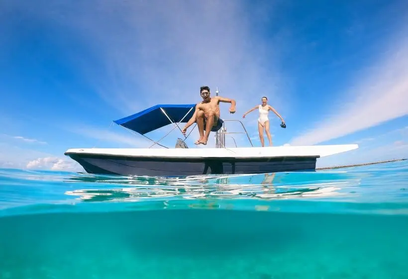 Centara Ras Fushi Resort & Spa Maldives