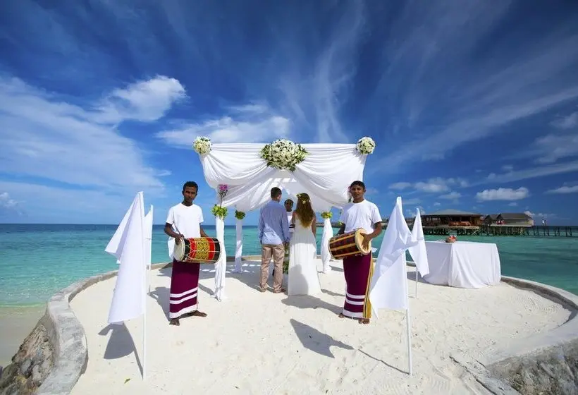 Centara Ras Fushi Resort & Spa Maldives