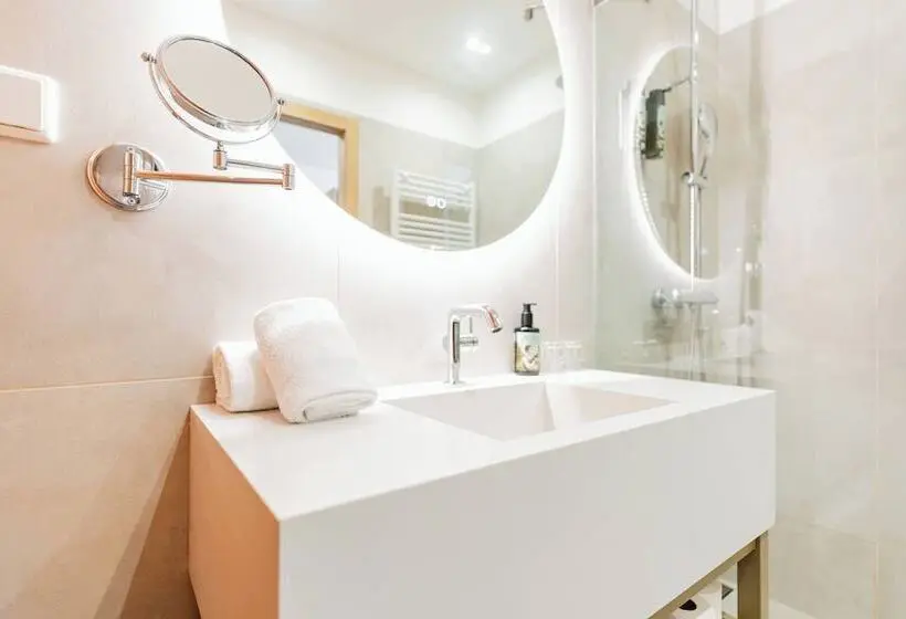 FortyPlusOne Hotel Vienna