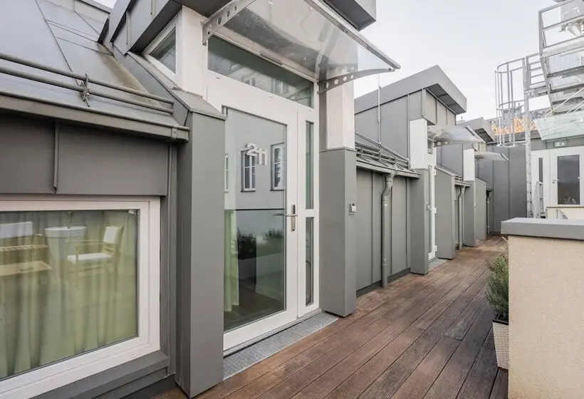 FortyPlusOne Hotel Vienna