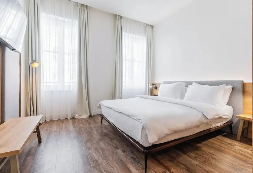 FortyPlusOne Hotel Vienna