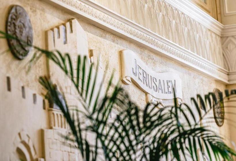 The New Hotel Blue Weiss