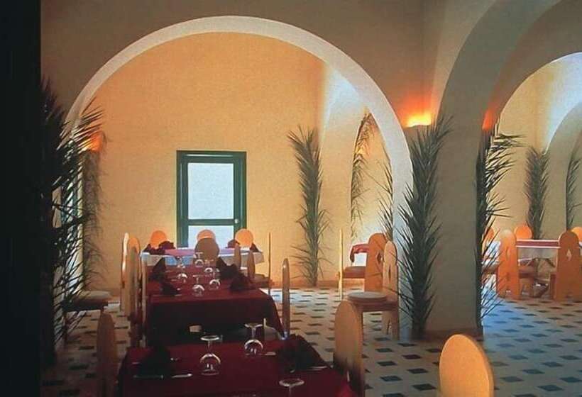 בית מלון כפרי Campement Yadis Ksar Ghilane