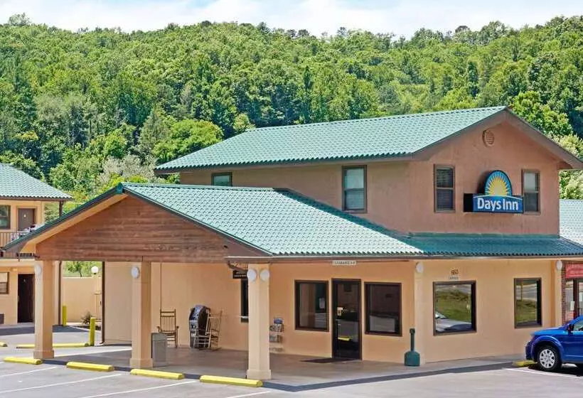 Отель Days Inn By Wyndham Cherokee Near Casino