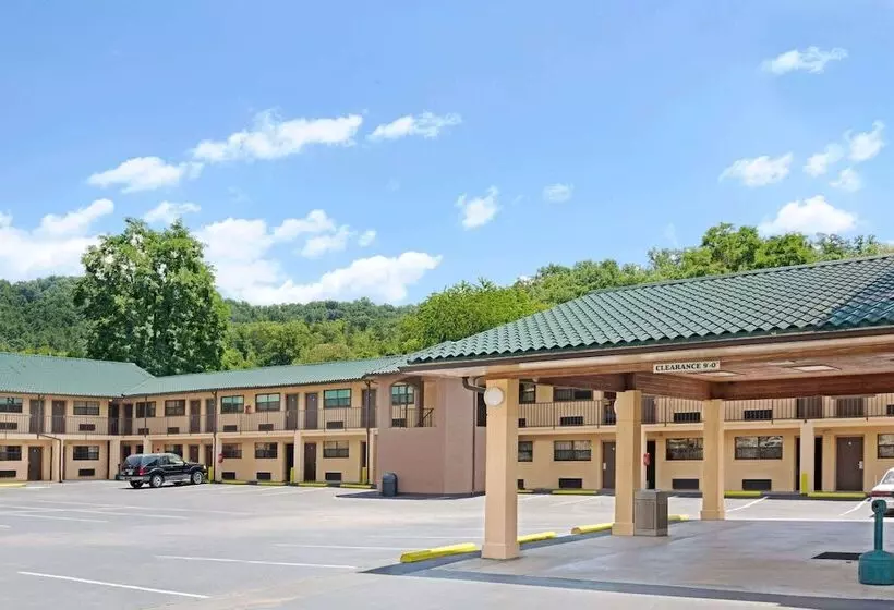 Отель Days Inn By Wyndham Cherokee Near Casino