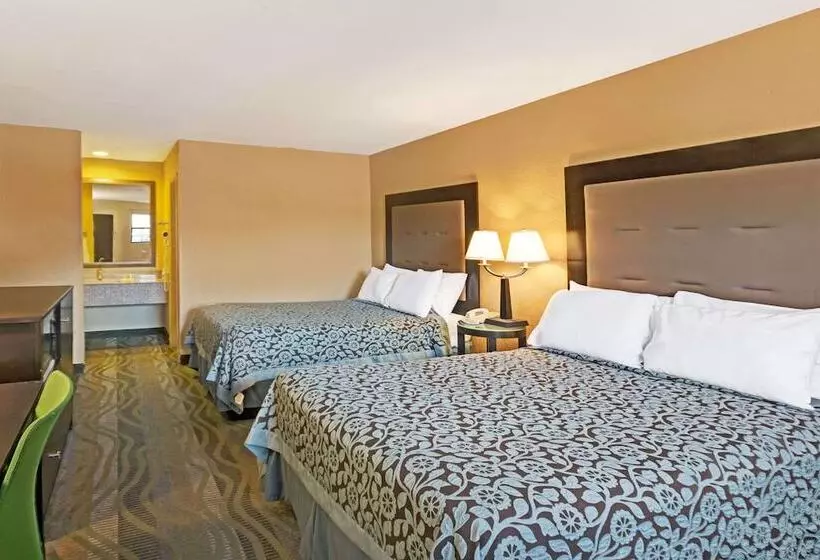 Отель Days Inn By Wyndham Cherokee Near Casino