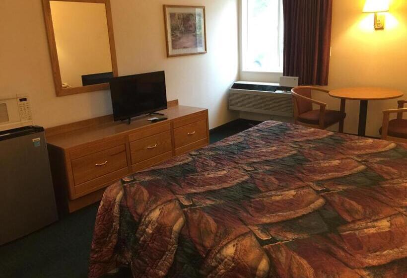 בית מלון כפרי Economy Inn & Suites