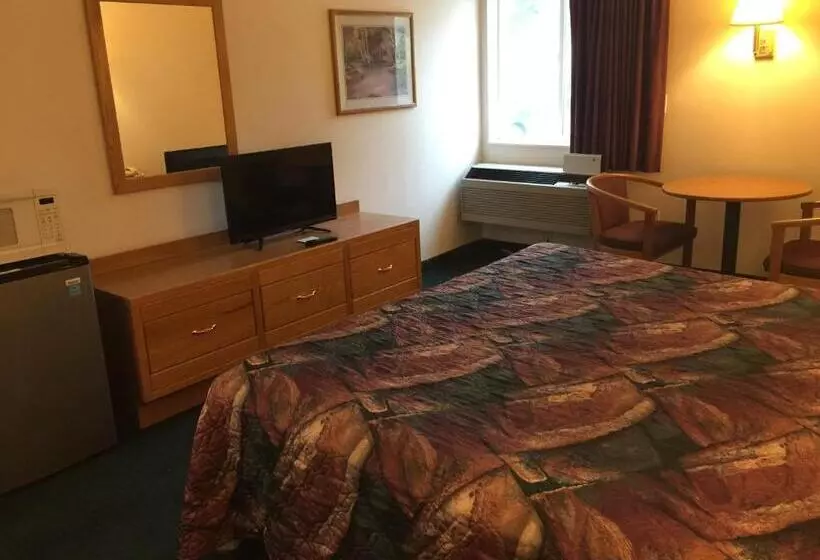 酒店 Economy Inn & Suites