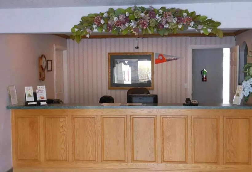 酒店 Economy Inn & Suites