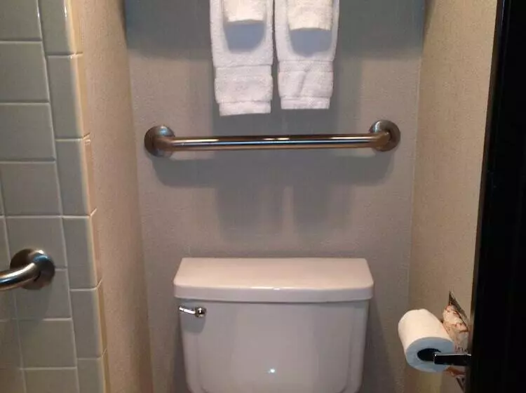 호텔 Executive Inn