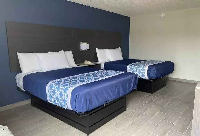 호텔 Executive Inn