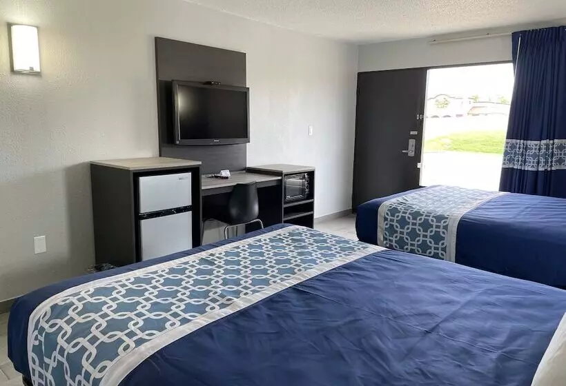 호텔 Executive Inn