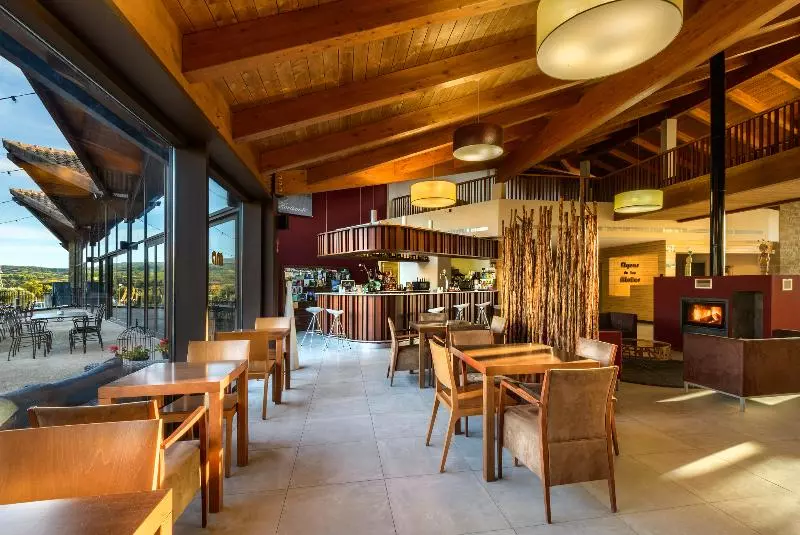 Hotel Spa Aguas De Los Mallos