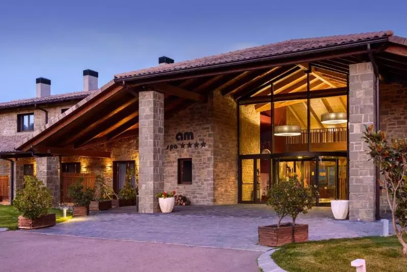 Hotel Spa Aguas De Los Mallos