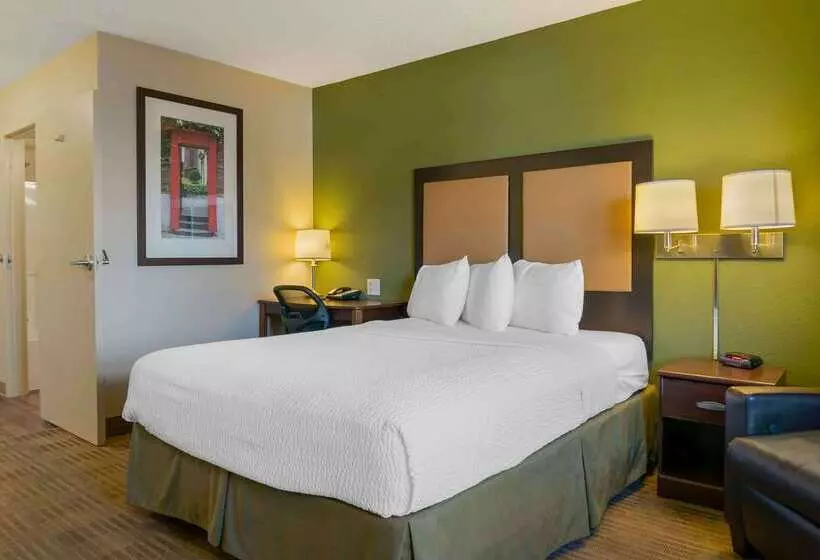 Extended Stay America Suites Detroit Metropolitan Airport