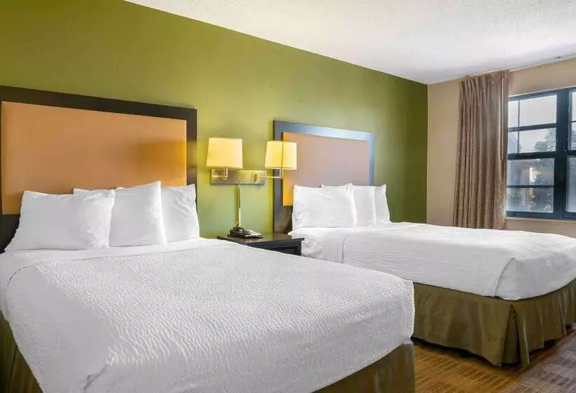 Extended Stay America Suites Detroit Metropolitan Airport