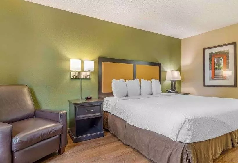 Extended Stay America Suites  Temecula  Wine Country