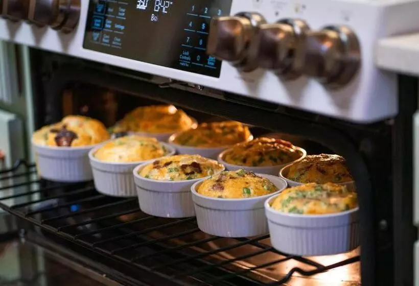 Headlands Inn Bed And Breakfast