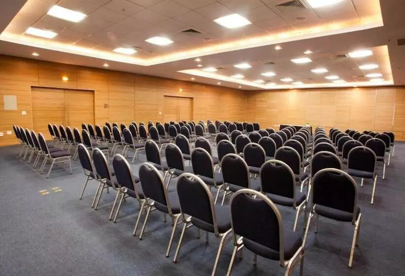 هتل Araucaria Plaza