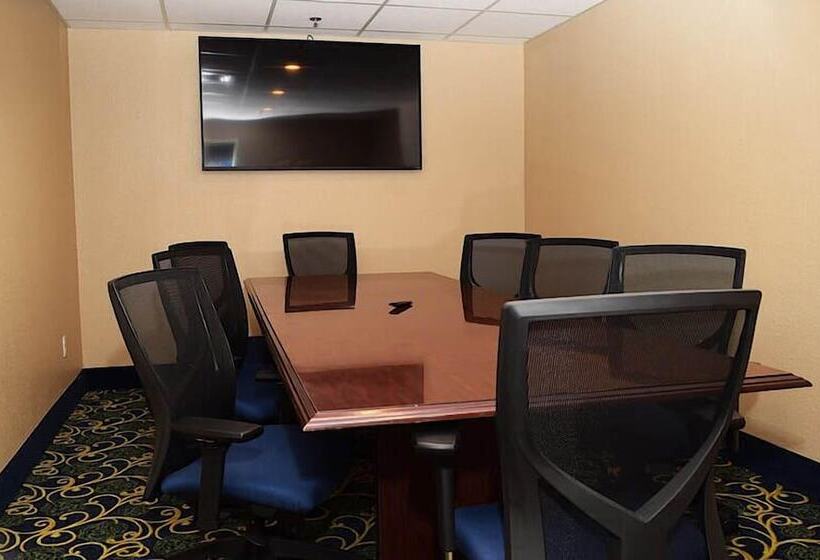 Beachfront Hotel Houghton Lake