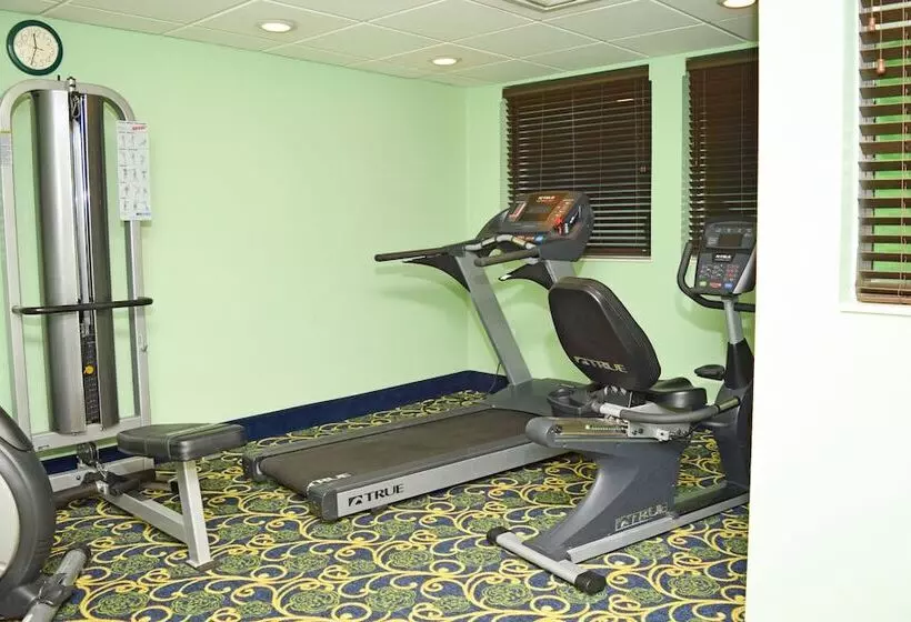 Beachfront Hotel Houghton Lake