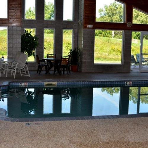 Boarders Inn And Suites By Cobblestone Hotels   Fayette