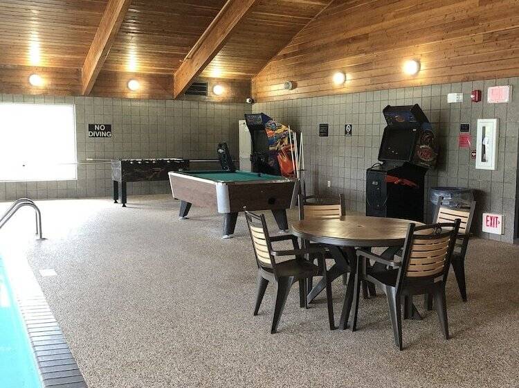 Boarders Inn And Suites By Cobblestone Hotels   Fayette