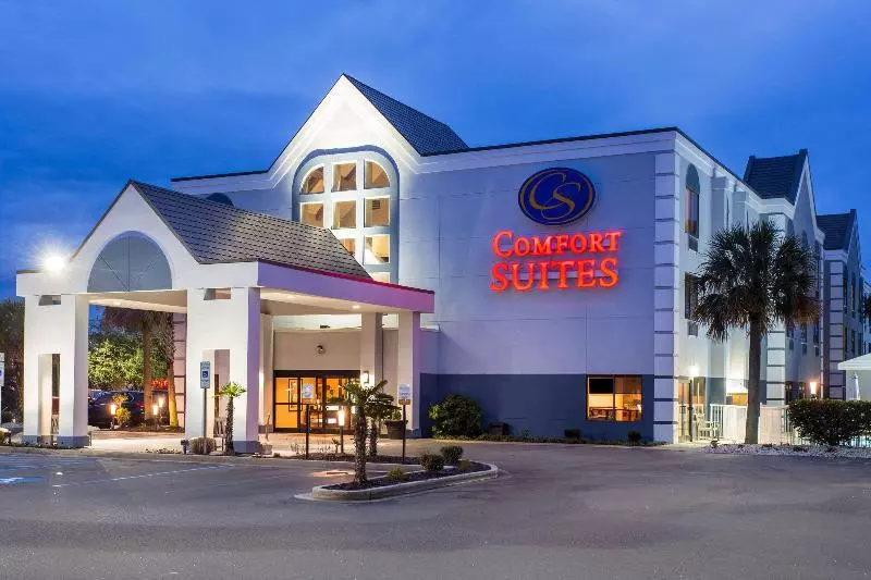 ホテル Comfort Suites Southport  Oak Island