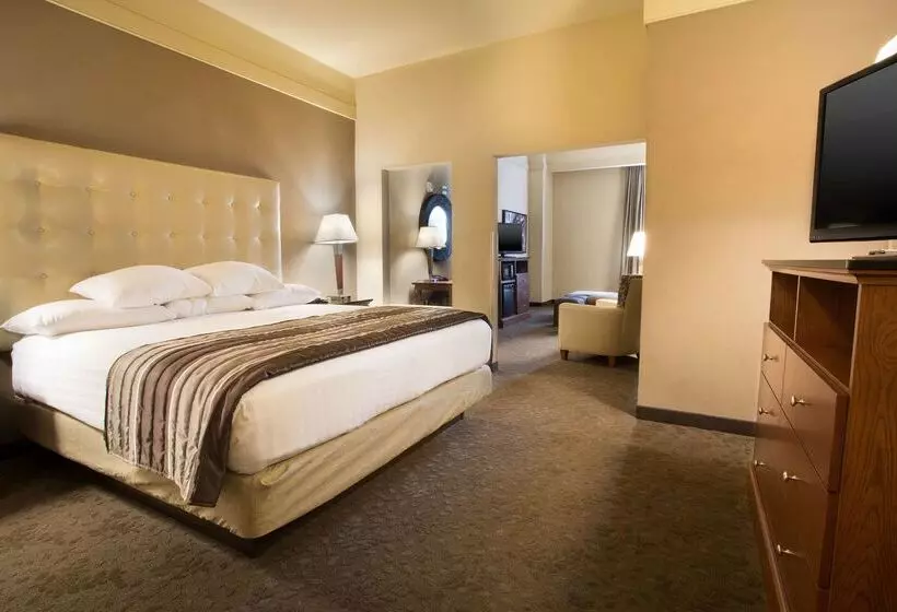 Drury Plaza Hotel New Orleans