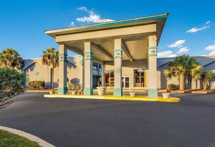 Отель Econo Lodge