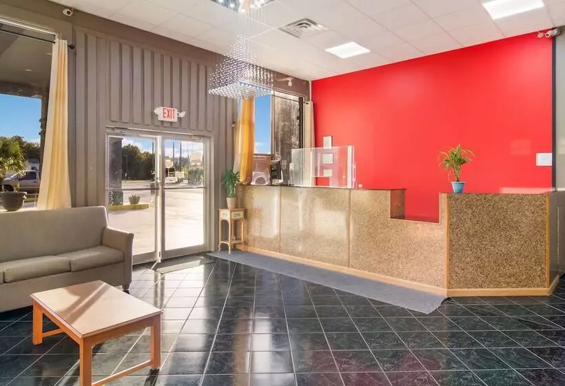 Отель Econo Lodge