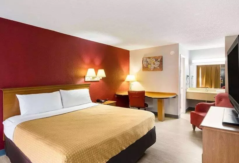 Отель Econo Lodge