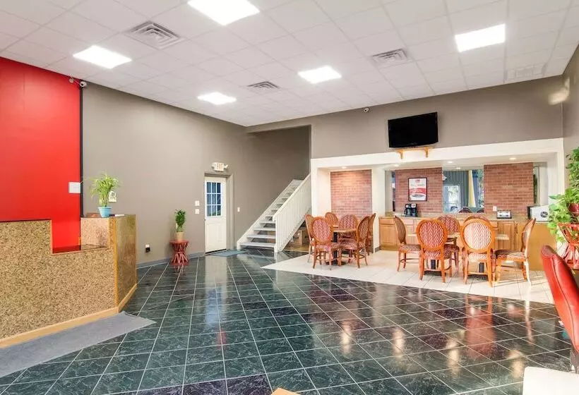 Отель Econo Lodge