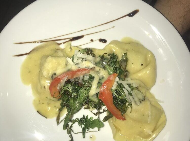 فندق Events Adlerpalast