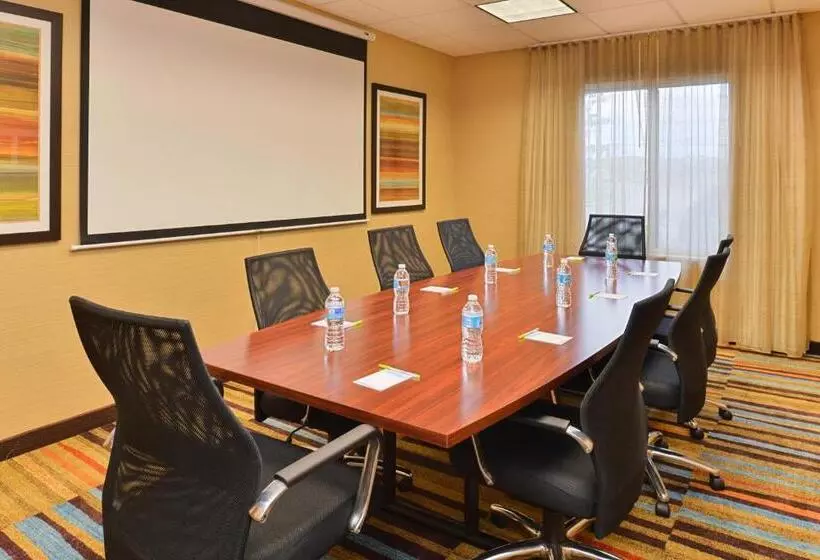 호텔 Fairfield Inn & Suites Cleveland Avon