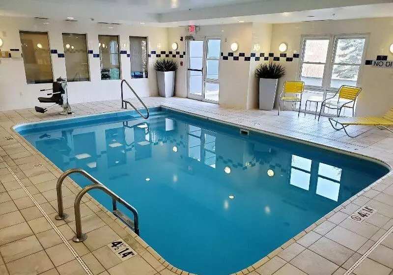 호텔 Fairfield Inn & Suites Cleveland Avon