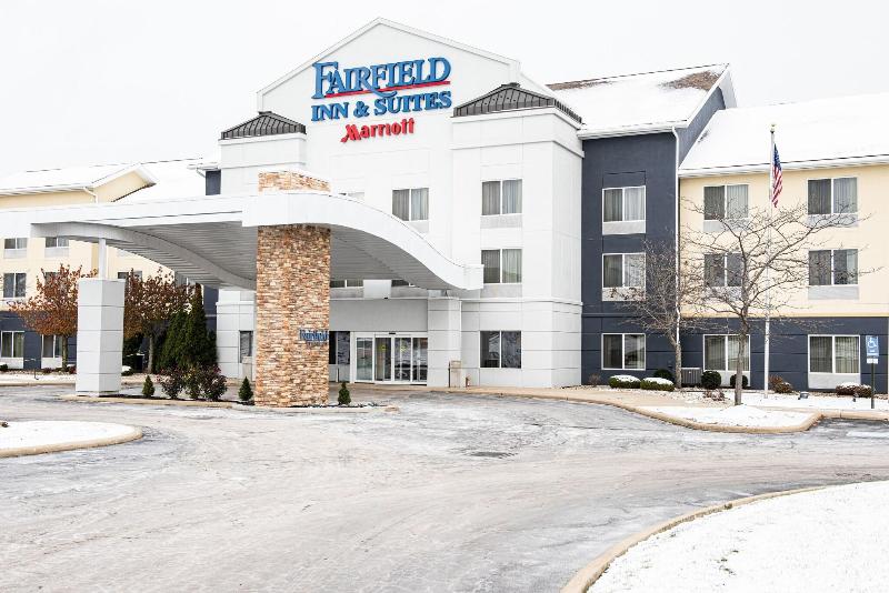 בית מלון כפרי Fairfield Inn & Suites Cleveland Avon