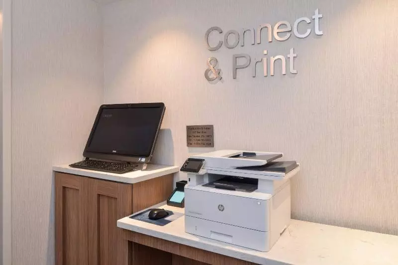 Отель Fairfield Inn & Suites By Marriott Pittsburgh New Stanton