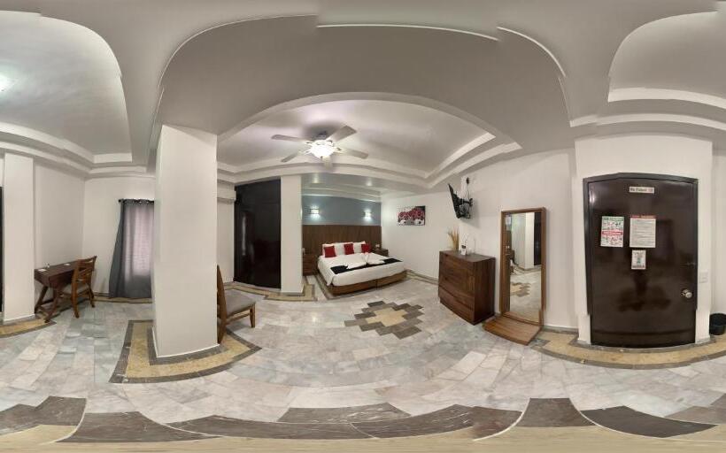 Отель Guadalajara Express Tonala