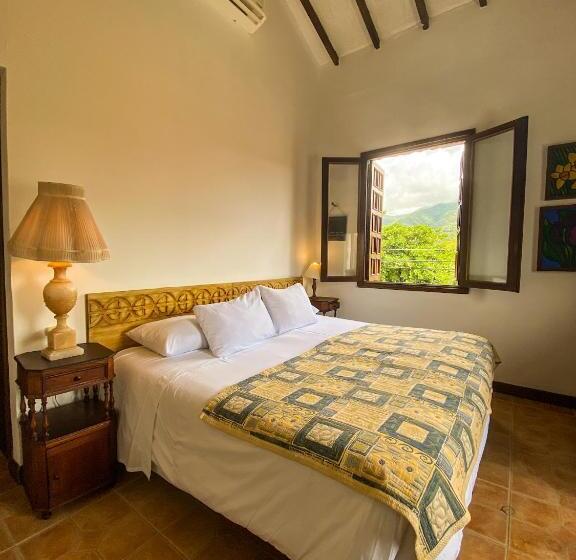 בית מלון כפרי Mariscal Robledo