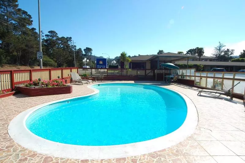 ホテル Monterey Surf Inn