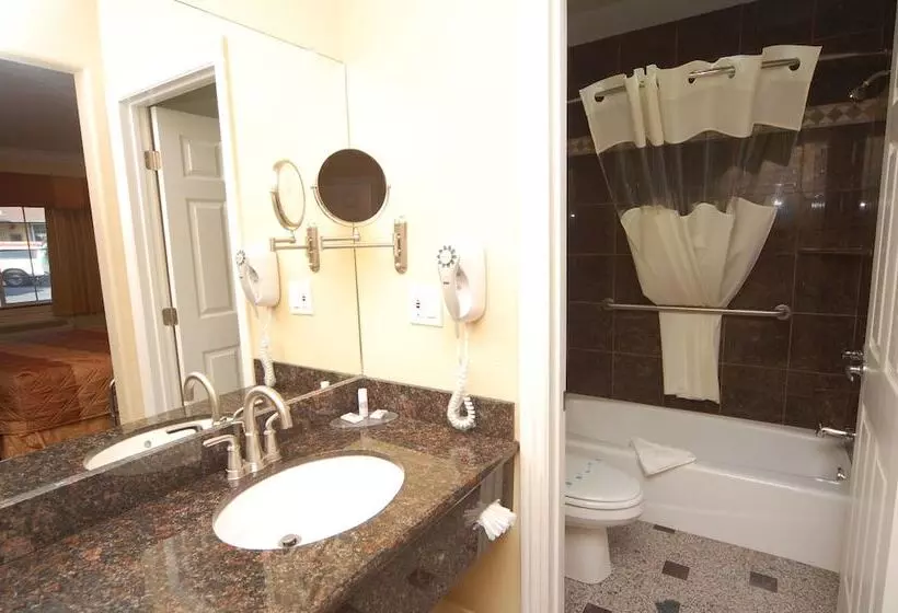 ホテル Monterey Surf Inn