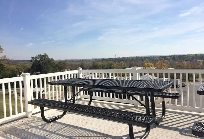 ホテル Savanna Inn & Suites