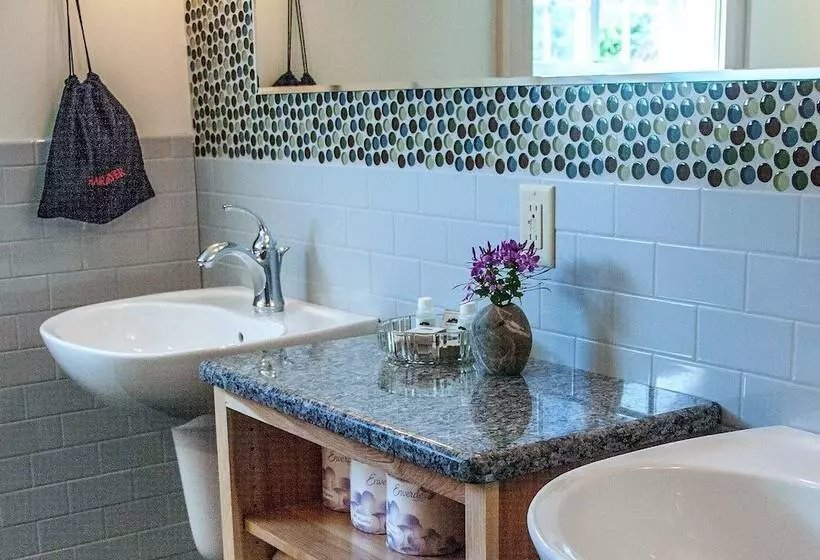 호텔 Top Notch Inn