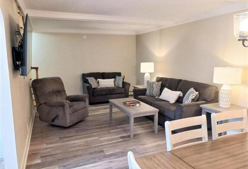 فندق Top Notch Inn