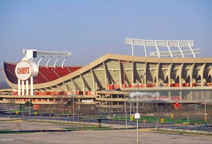 모텔 Countryside Suites Kansas City Independence I 70e Sports Complex