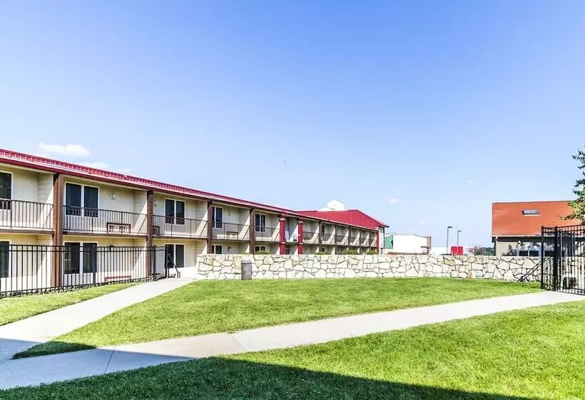 모텔 Countryside Suites Kansas City Independence I 70e Sports Complex